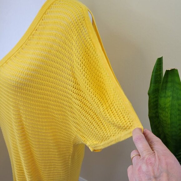 Torrid Open Stitch Cold Shoulder Yellow Dolman Sweater Sz 1X - Picture 8 of 13